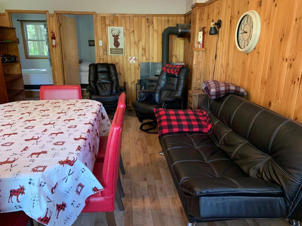 Camping Chalets Spas Pignons Rouges Saint Romain المظهر الخارجي الصورة