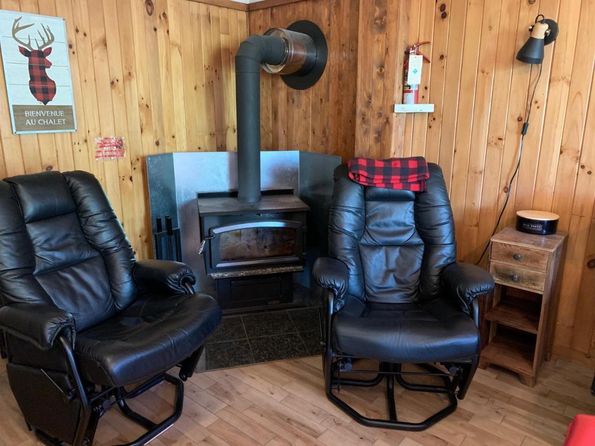 Camping Chalets Spas Pignons Rouges Saint Romain المظهر الخارجي الصورة