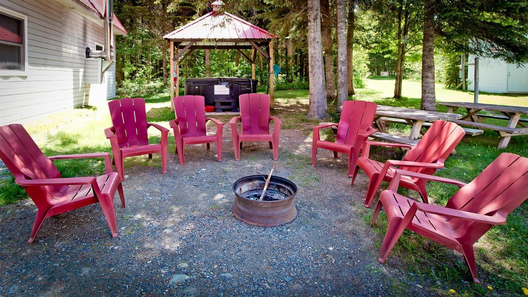 Camping Chalets Spas Pignons Rouges Saint Romain المظهر الخارجي الصورة