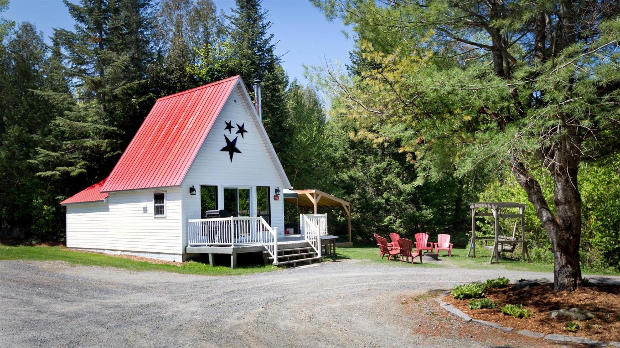 Camping Chalets Spas Pignons Rouges Saint Romain المظهر الخارجي الصورة