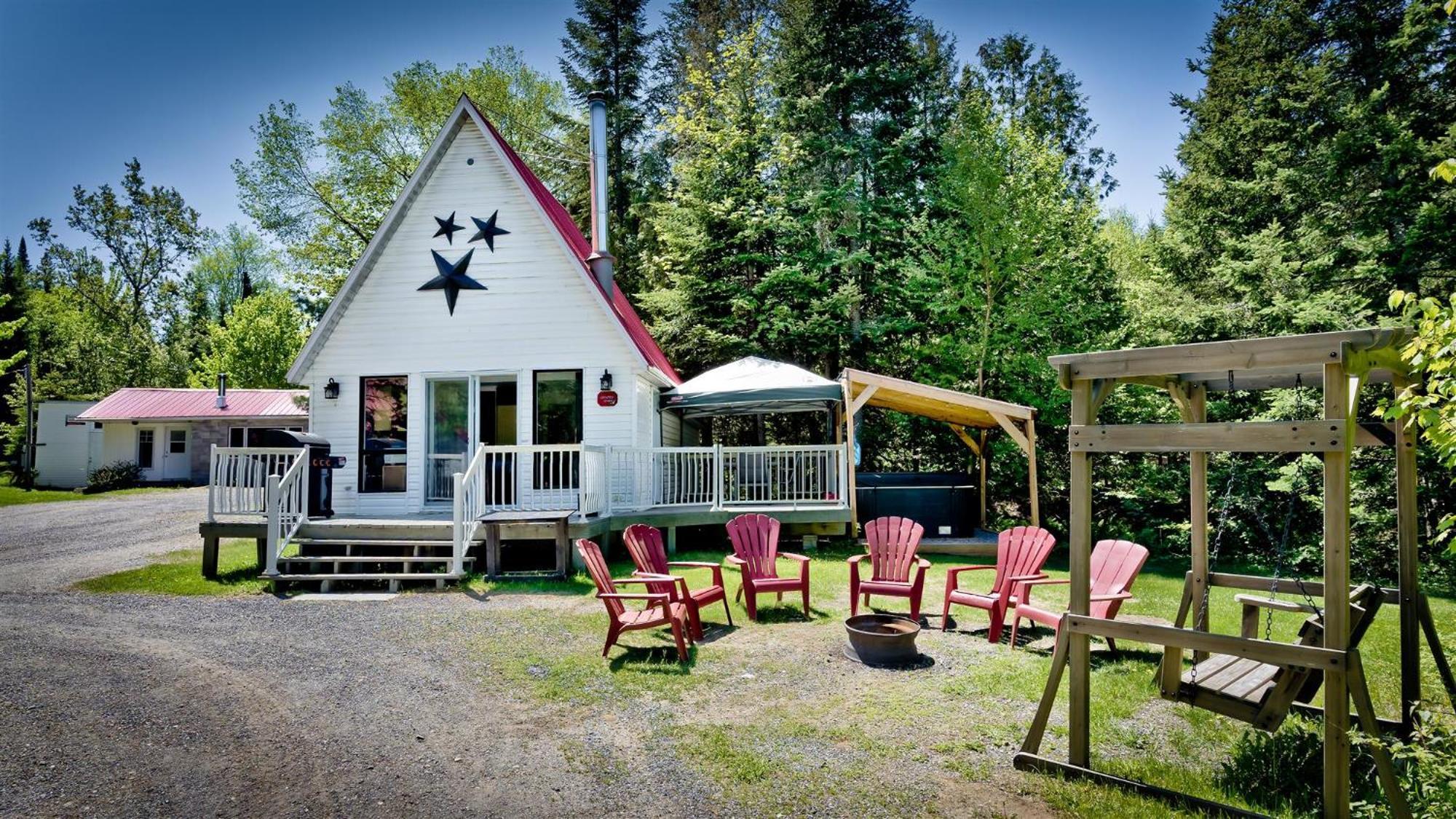 Camping Chalets Spas Pignons Rouges Saint Romain المظهر الخارجي الصورة